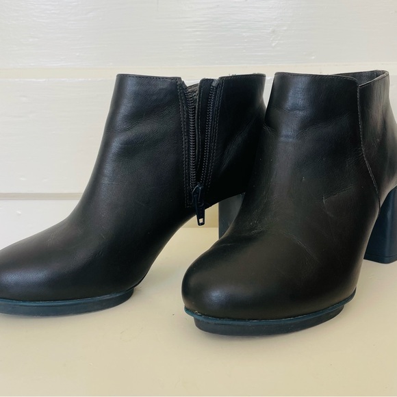 Camper Myriam booties size 35 2.5 inch heel - Picture 3 of 3